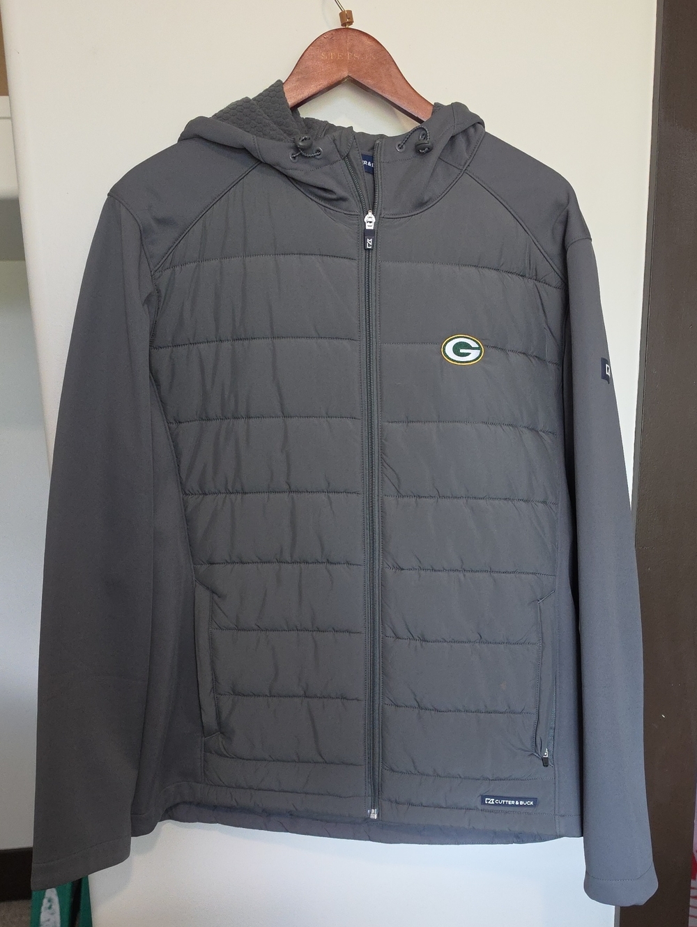 Cutter & Buck Gray Quilted Hooded Puffer Jacket - Green Bay Logo